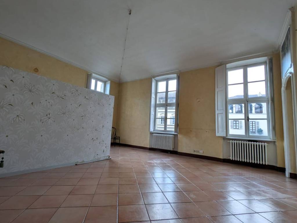 Appartamento a Moncalieri in Piazza Vittorio Emanuele II, 1 - Foto 2