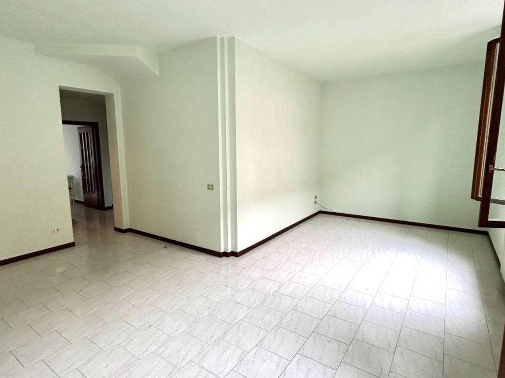 Appartamento a Cremona in Via Buoso da Dovara, 42 - Foto 2