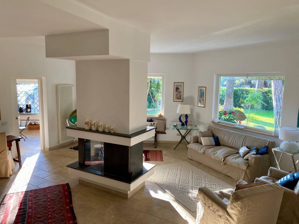 Villa a Fiumicino in Via Pier Luigi Nervi - Foto 3