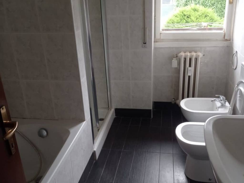 Appartamento a Castelletto sopra ticino in Via Riviera - Foto 5