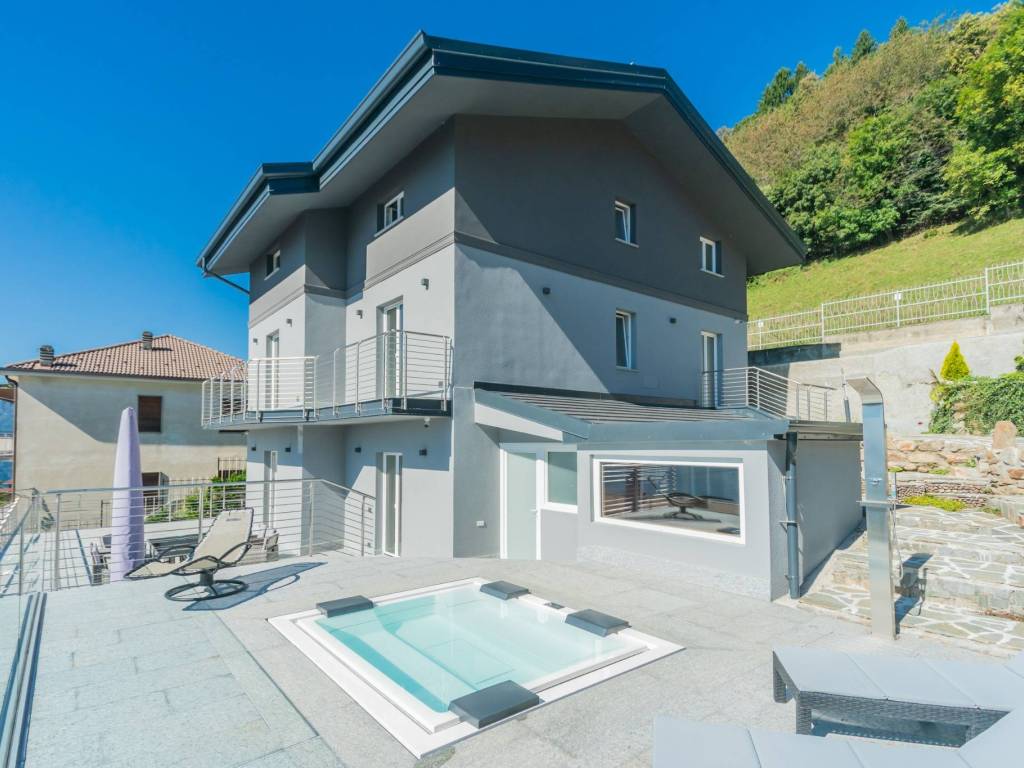 Villa a Casargo in Via Pomaleccio, 11 - Foto 2