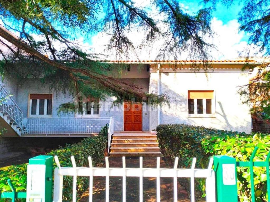 Villa a Arzachena in Via Francesco Petrarca, 36 - Foto 2