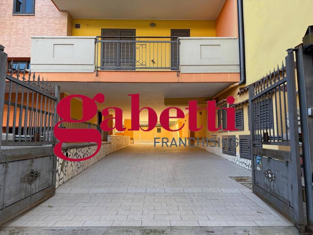 Attico / mansarda a San nicola la strada in Via Dante Alighieri, 42 - Foto 3