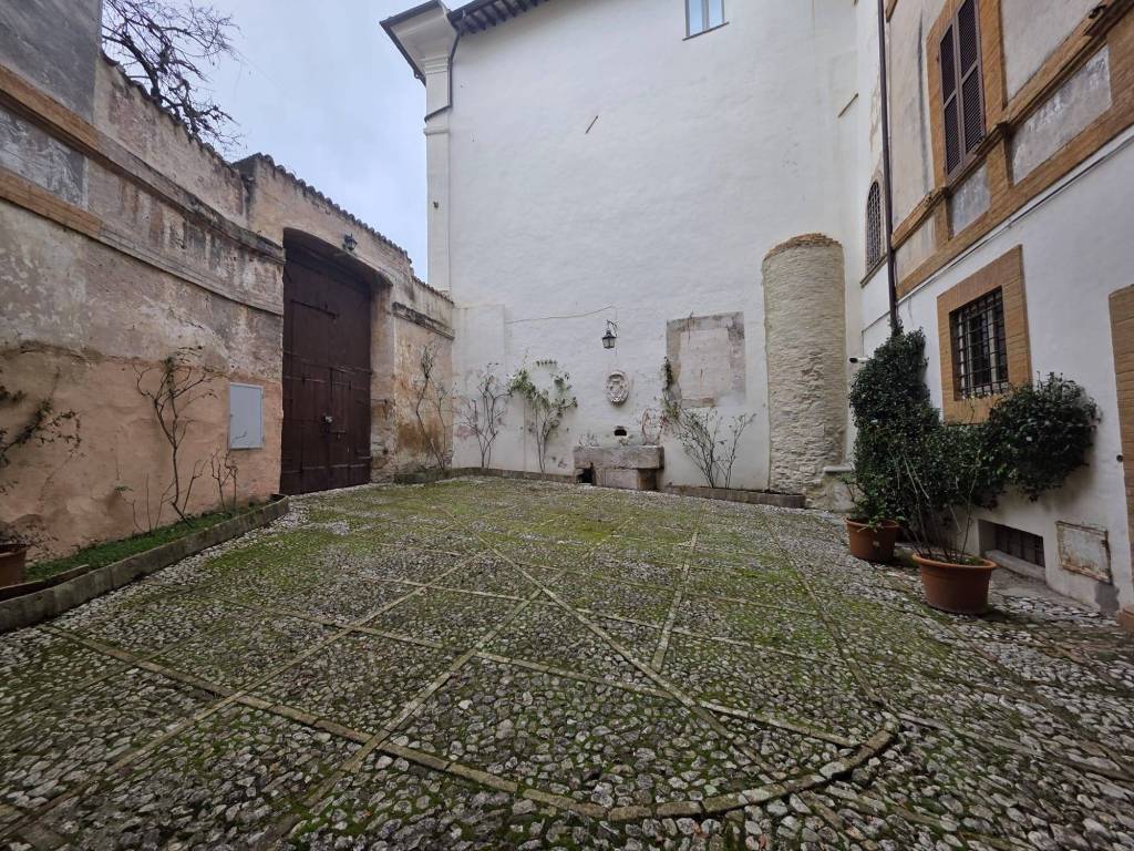 Appartamento a Spoleto in Via Brignone - Foto 5