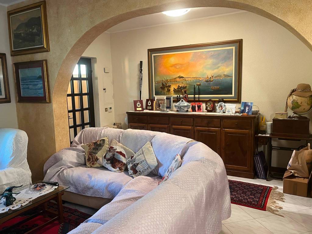 Villa a Albenga in Via Giosuè Carducci - Foto 2