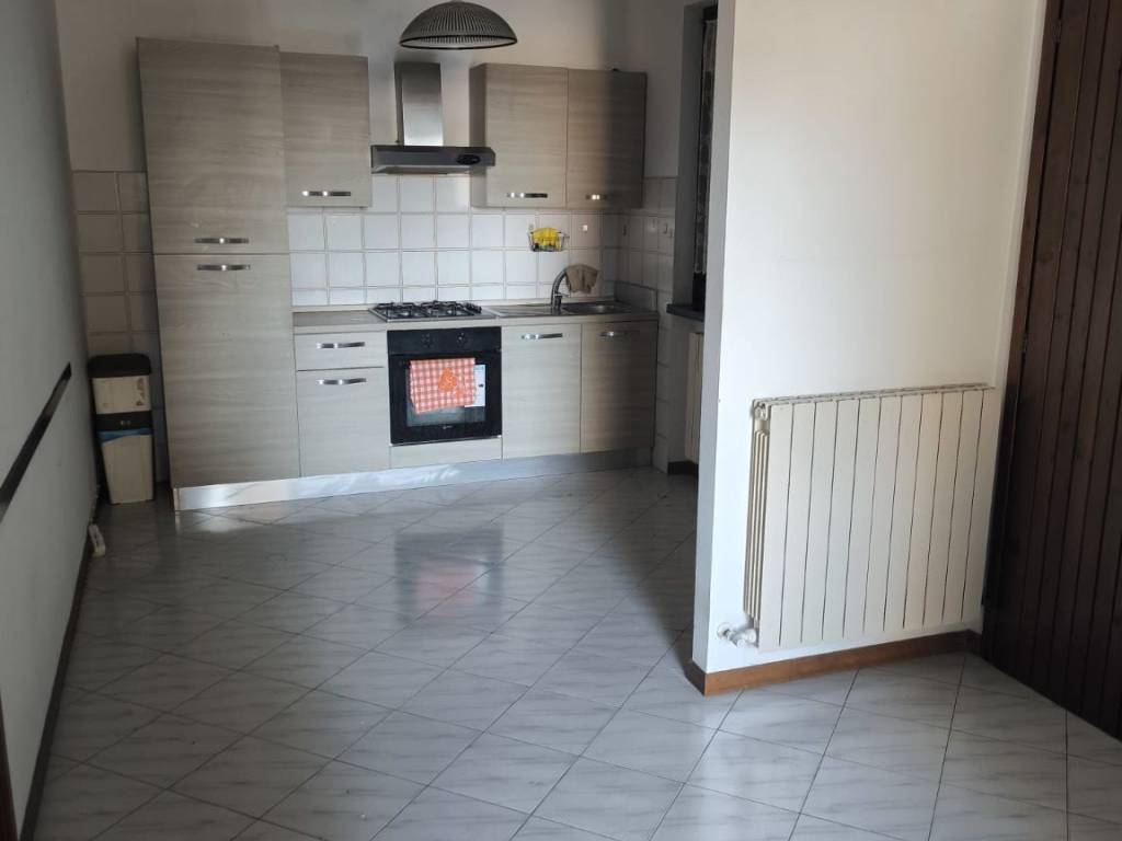 Appartamento a Massa e cozzile in Via Eugenio Montale - Foto 4