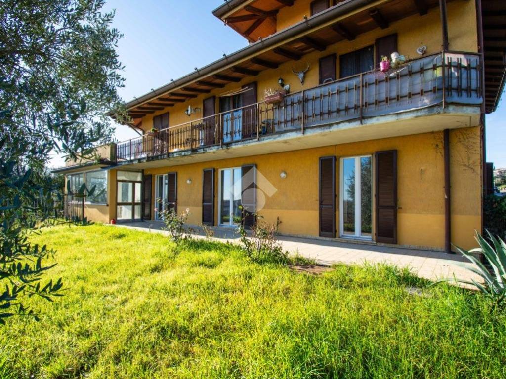Appartamento a Polpenazze del garda in Piazza Degli Alpini, 1 - Foto 4