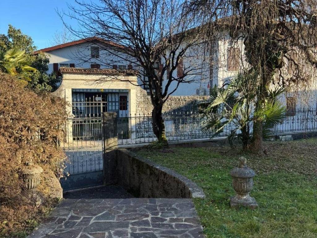 Villa a Aviano in Via Padre Marco, 35 - Foto 2