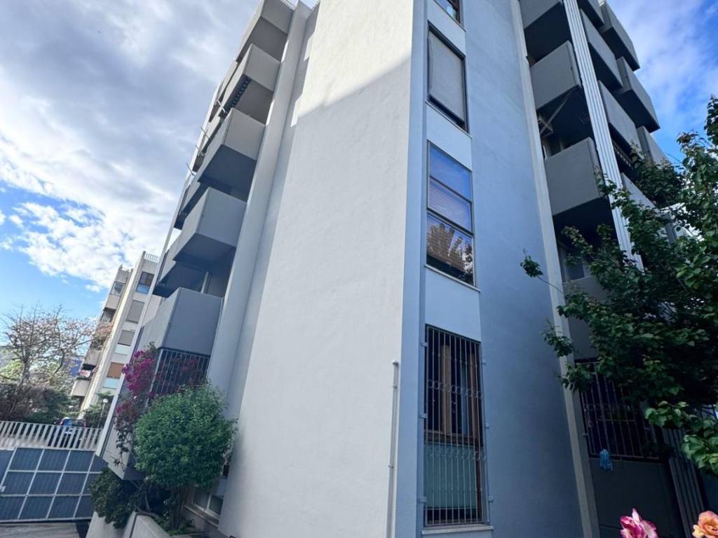 Appartamento a Cagliari in Via Andrea Vesalio - Foto 2