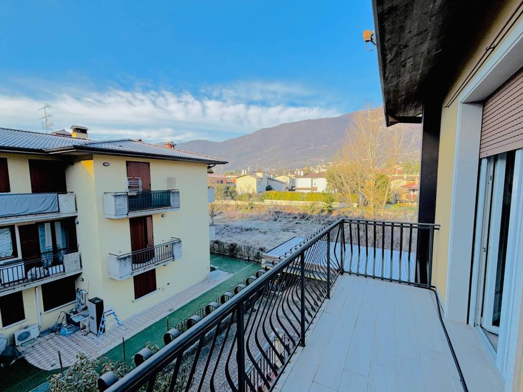 Villa a Botticino in Via Tito Speri - Foto 4