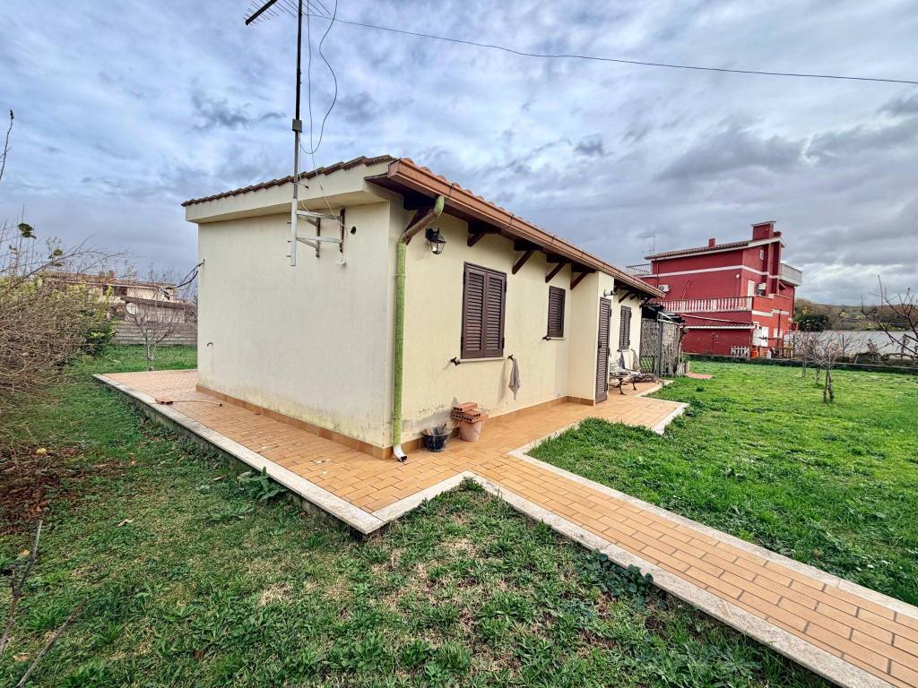 Villa a Ardea in Circonvallazione Mare Australe, 114 - Foto 3