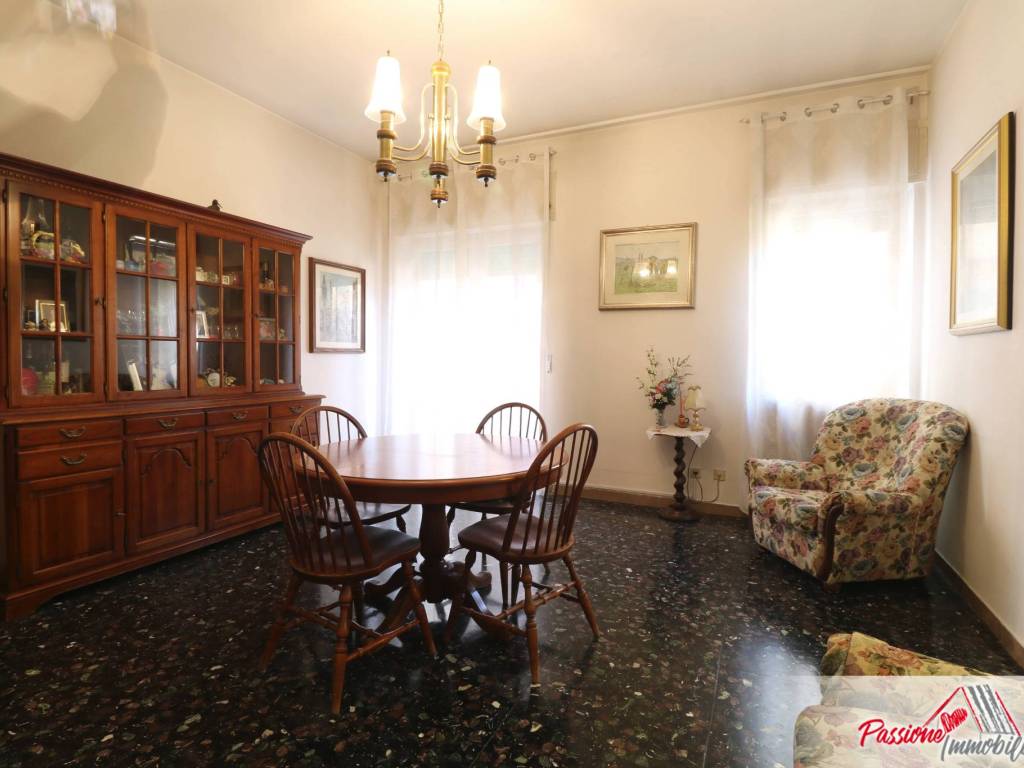 Appartamento a Verona in Via Vittorio Locchi, 21 - Foto 4
