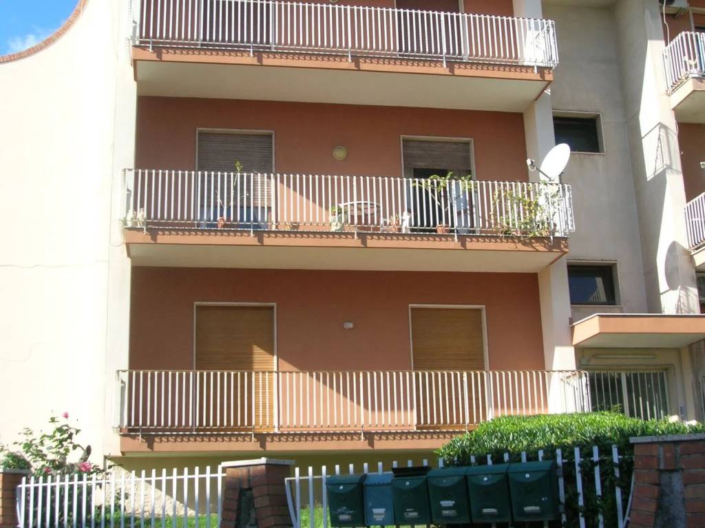 Appartamento a Aci castello in Via Teocrito, 4 - Foto 2