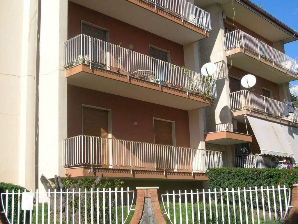 Appartamento a Aci castello in Via Teocrito, 4 - Foto 3