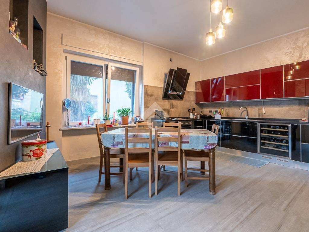 Villa a Collegno in Via Bussoleno, 20 - Foto 2