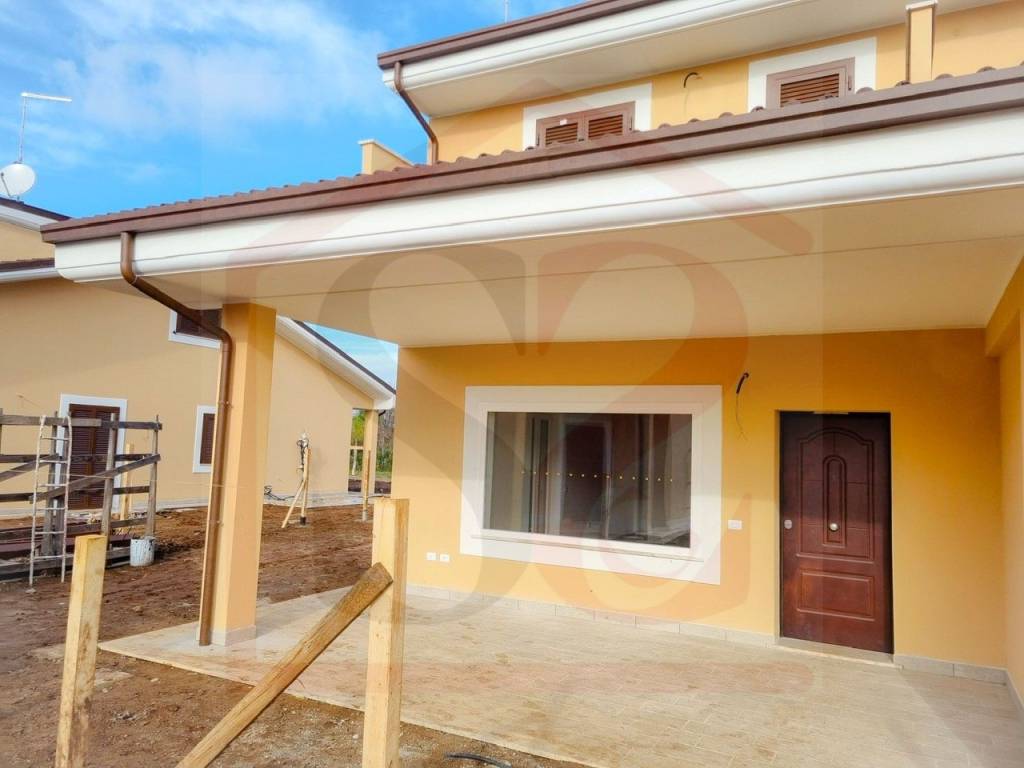 Villa a Ladispoli in Via della Luna - Foto 5