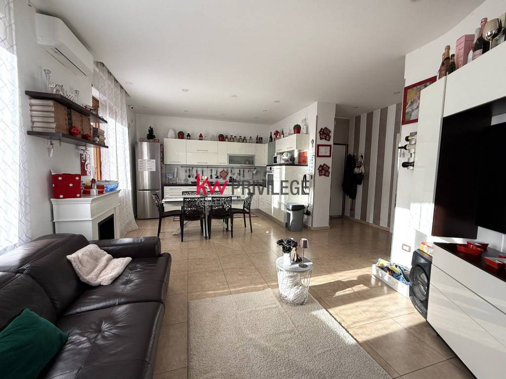 Appartamento a Brindisi in Via Lucio Strabone, 72 - Foto 3