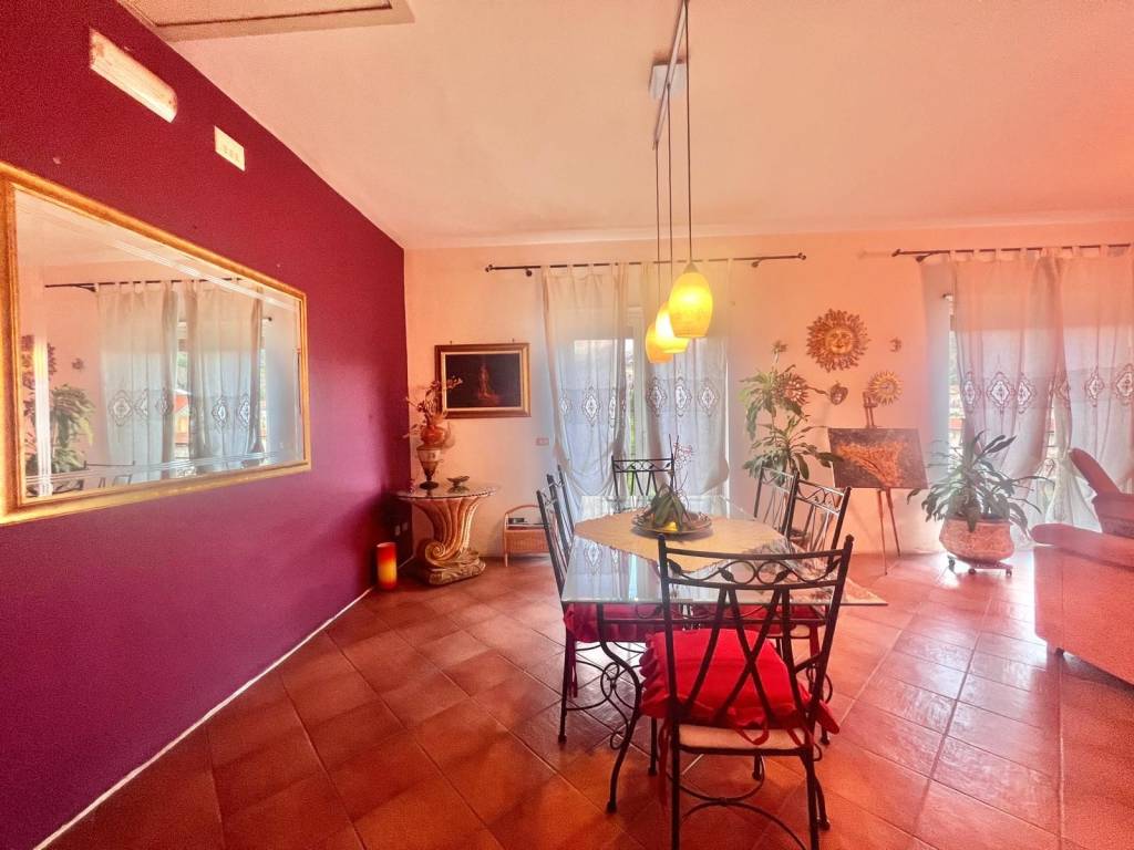 Attico / mansarda a Giarre in Via Filippo Meda, 83 - Foto 5