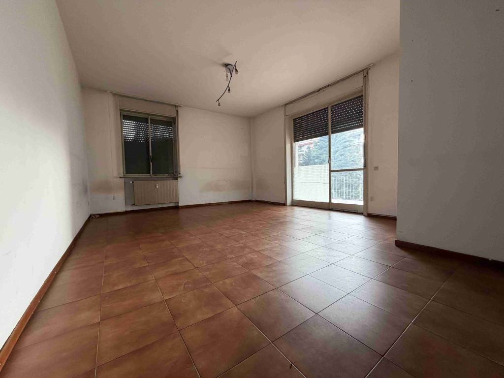 Appartamento a Gallarate in Via Bartolomeo Colleoni, 2 - Foto 2