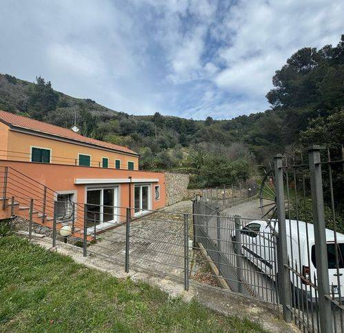 Villa a Spotorno in Via Laiolo - Foto 3