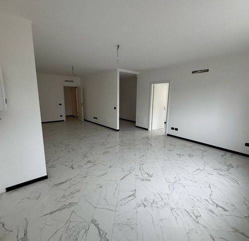 Appartamento a Savona in Via Nizza 44 - Foto 2