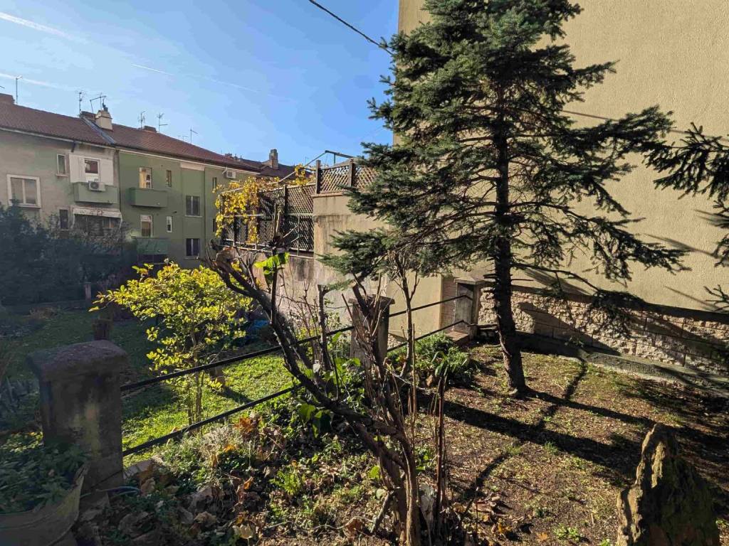 Appartamento a Trieste in Vicolo dell'Ospitale Militare - Foto 2