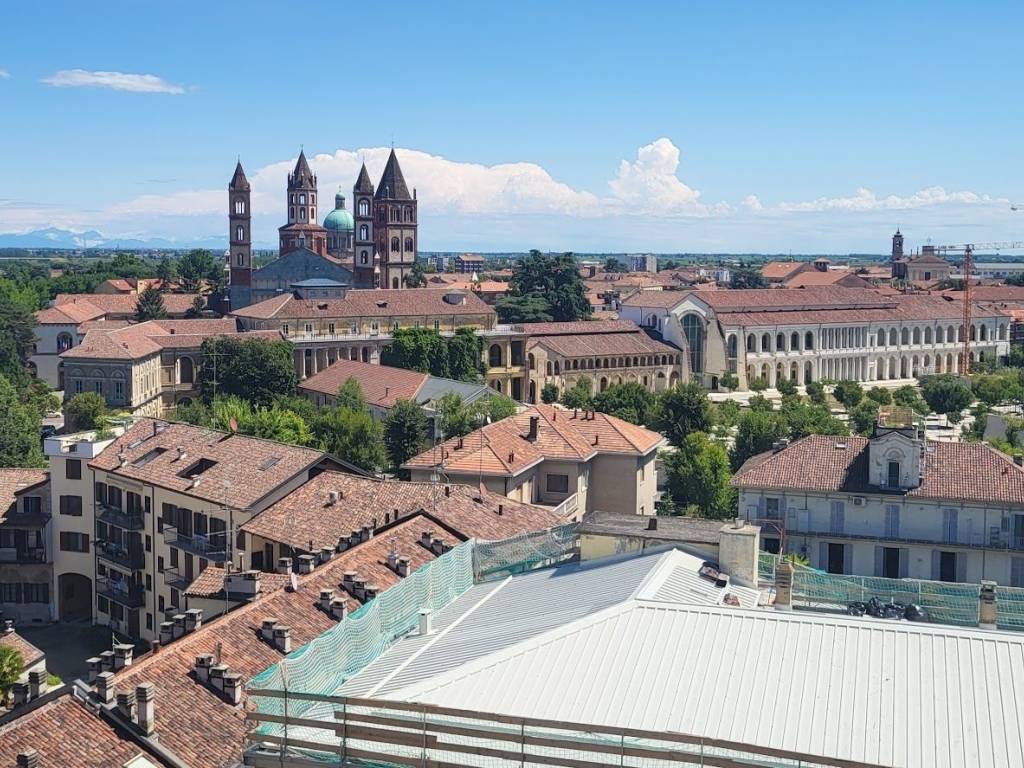 Attico / mansarda a Vercelli in Via Gaudenzio Ferrari, 19 - Foto 2