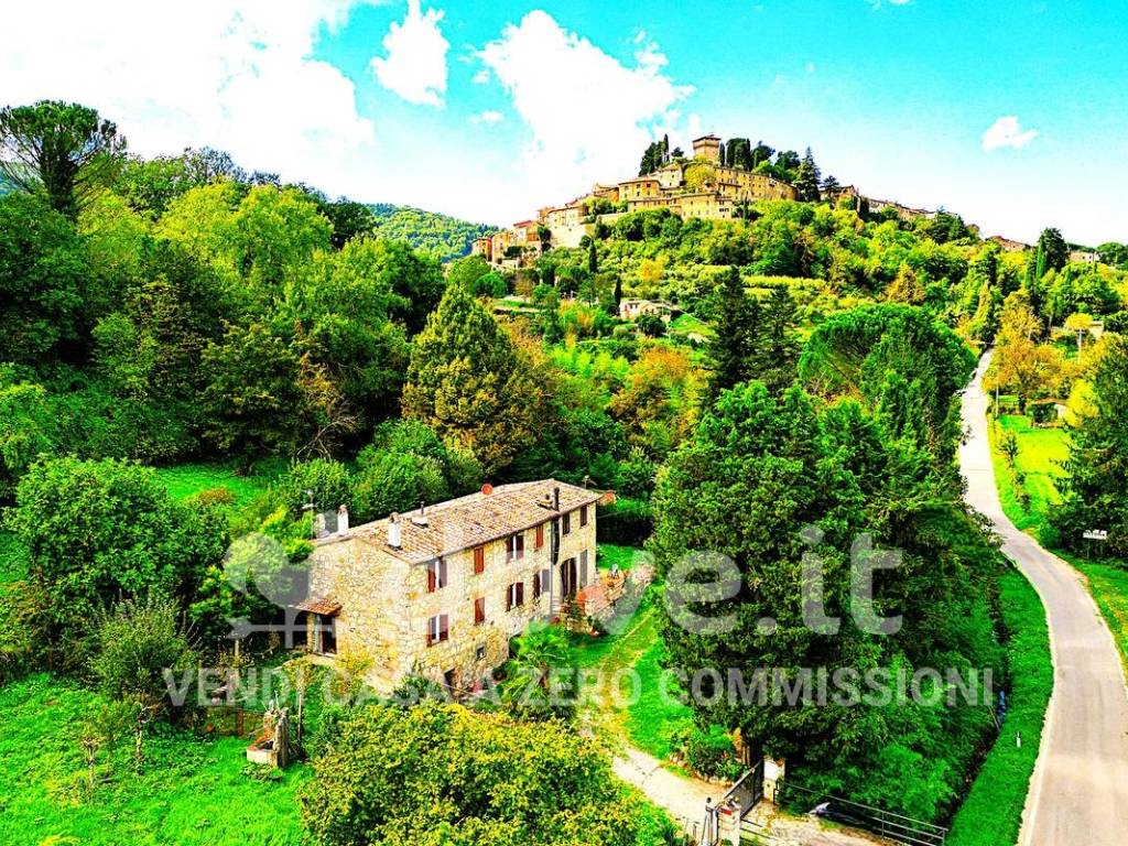 Rustico / casale a Cetona in Via Finoglio - Foto 2