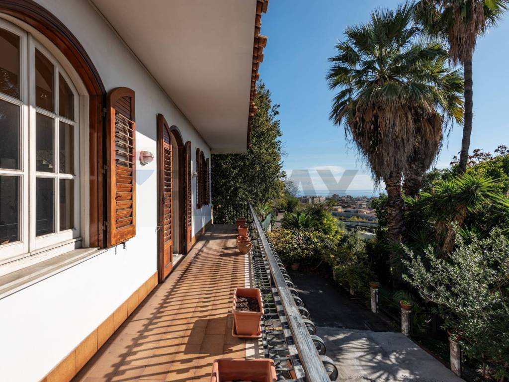 Villa a Gravina di catania in Via Etnea, 68 - Foto 4