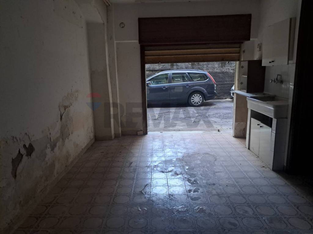 Box / garage a Gravina di catania in via vitaliano brancati, 30 - Foto 4