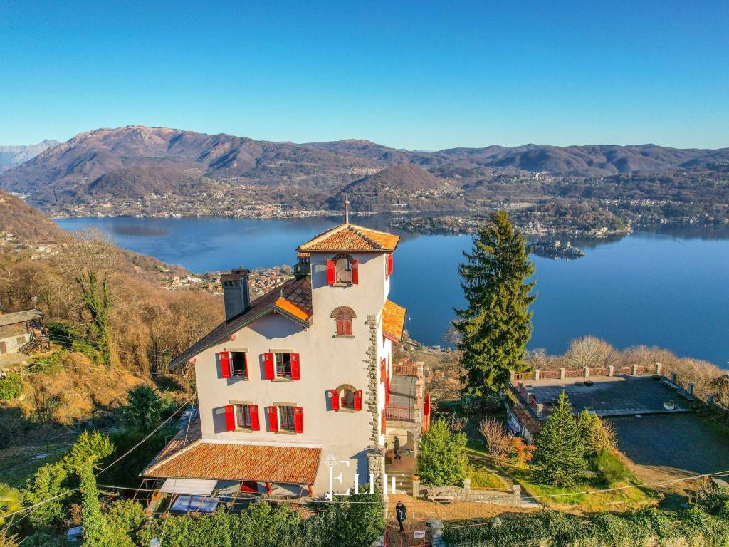 Villa a Madonna del sasso in Via Santuario - Foto 4