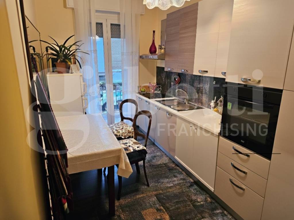 Appartamento a Brescia in Via Galileo Galilei - Foto 4