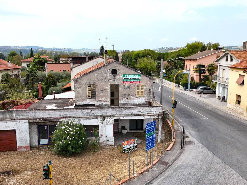 Appartamento a Osimo in Via di Jesi, 239 - Foto 2