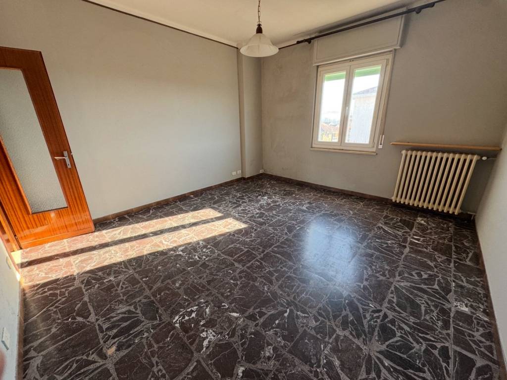 Appartamento a Carrù in Viale Vittorio Veneto - Foto 2