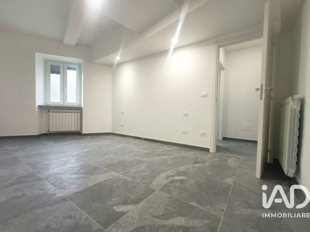 Appartamento a Lanzo torinese in Via San Giovanni Bosco, 7 - Foto 2