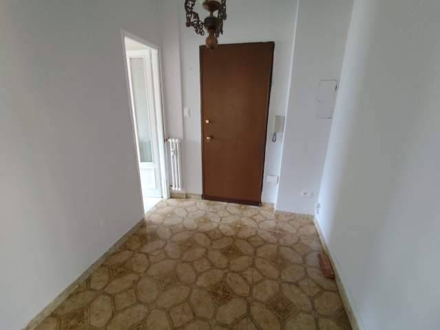 Appartamento a Venaria reale in VIA PALESTRO, 20 - Foto 2