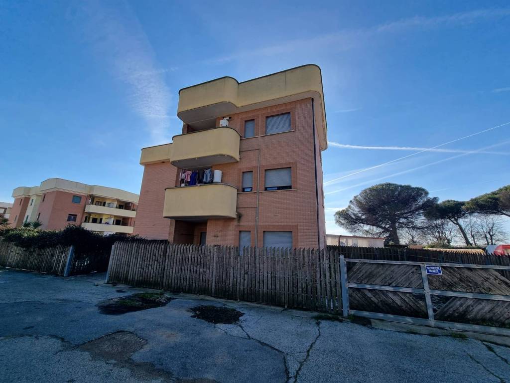 Appartamento a Nettuno in Via Lago Maggiore, 2 - Foto 2