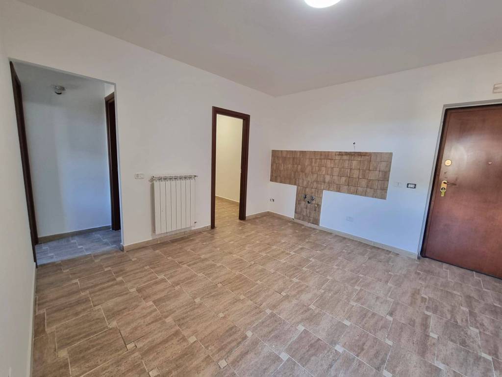 Appartamento a Nettuno in Via Lago Maggiore, 2 - Foto 4