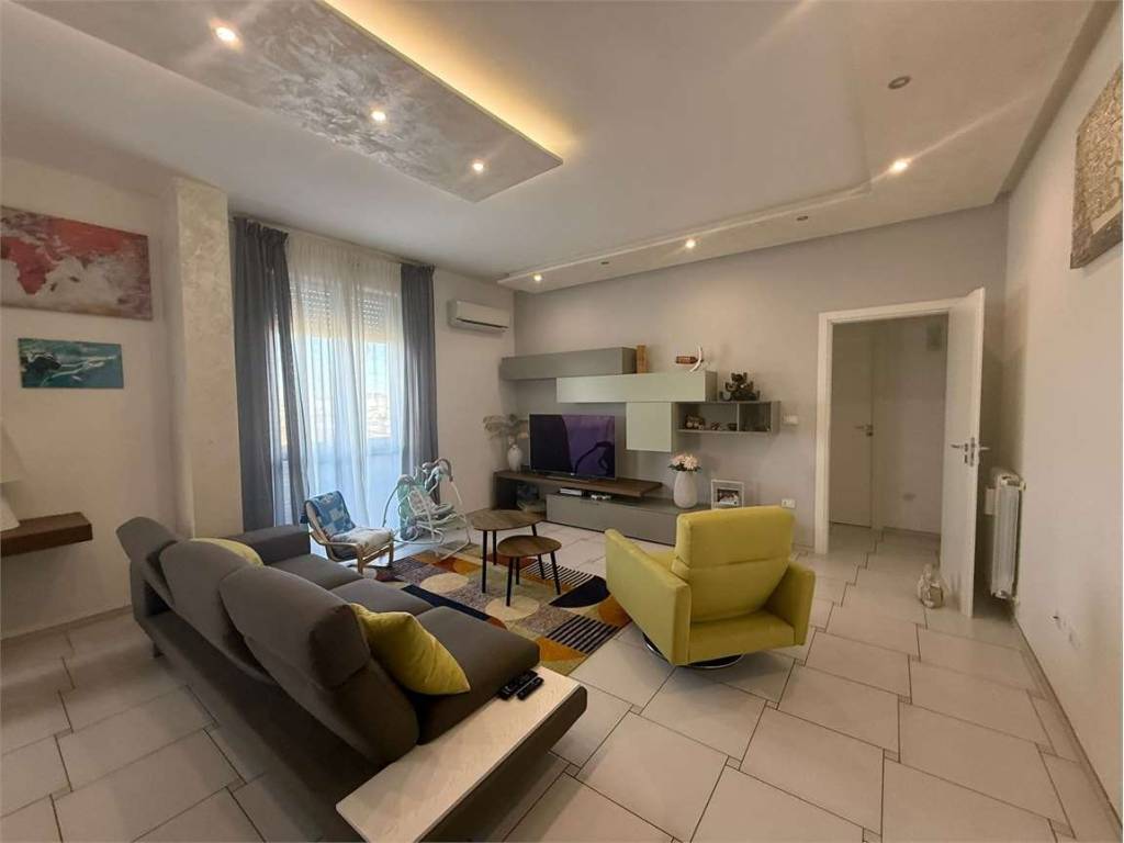 Appartamento a Brindisi in Viale Aldo Moro, 55 - Foto 5