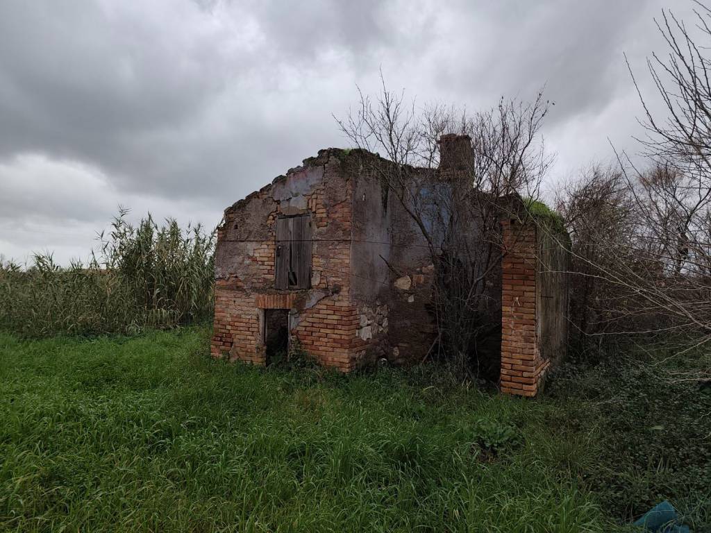 Rustico / casale a Latina in Strada Trasversale - Foto 2