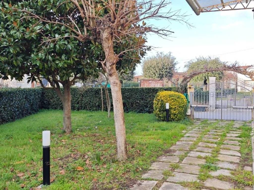 Villa a Casciana terme lari in Via Giacomo Matteotti, - Foto 2