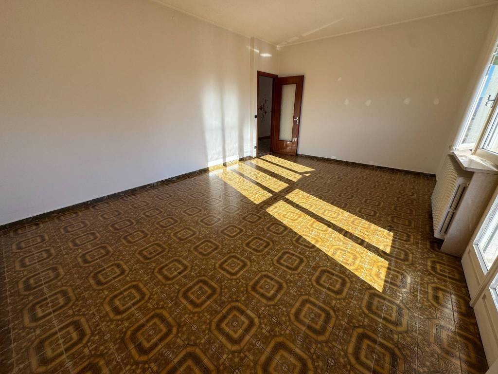 Appartamento a Carrù in Viale Vittorio Veneto - Foto 2