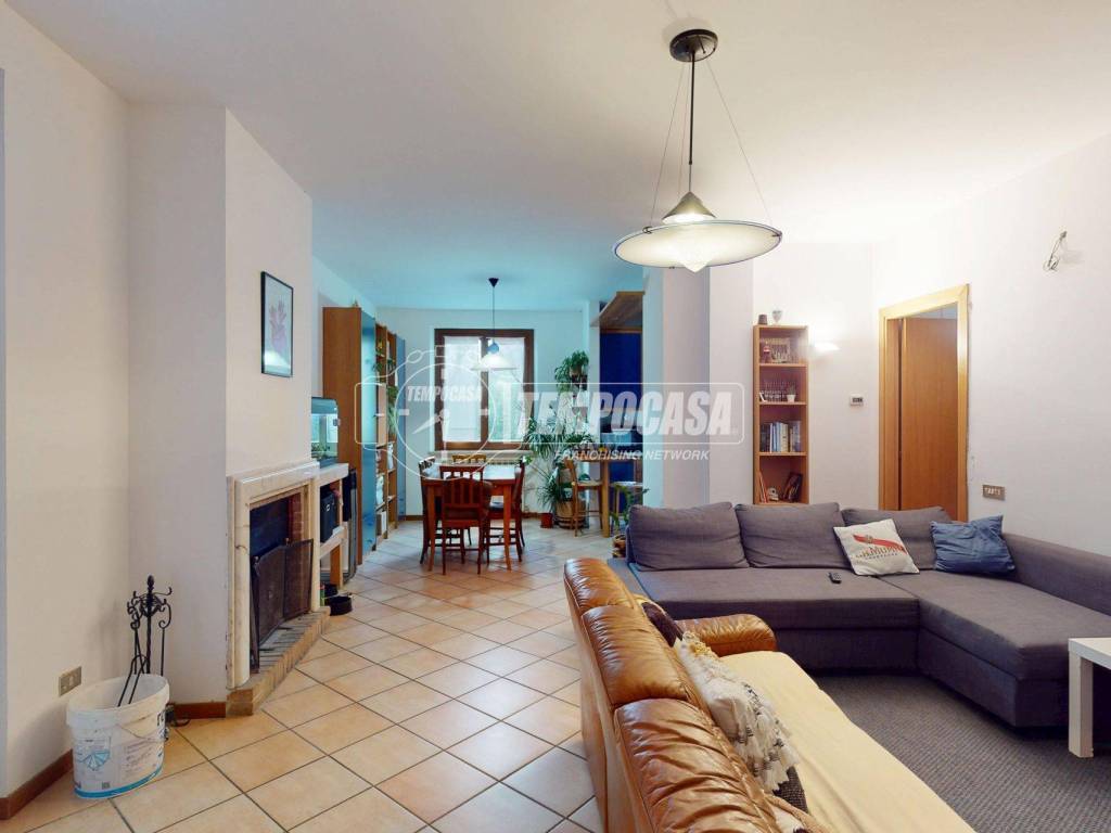 Appartamento a Camerino in Via Giulia Piccolomini Cicarelli - Foto 4