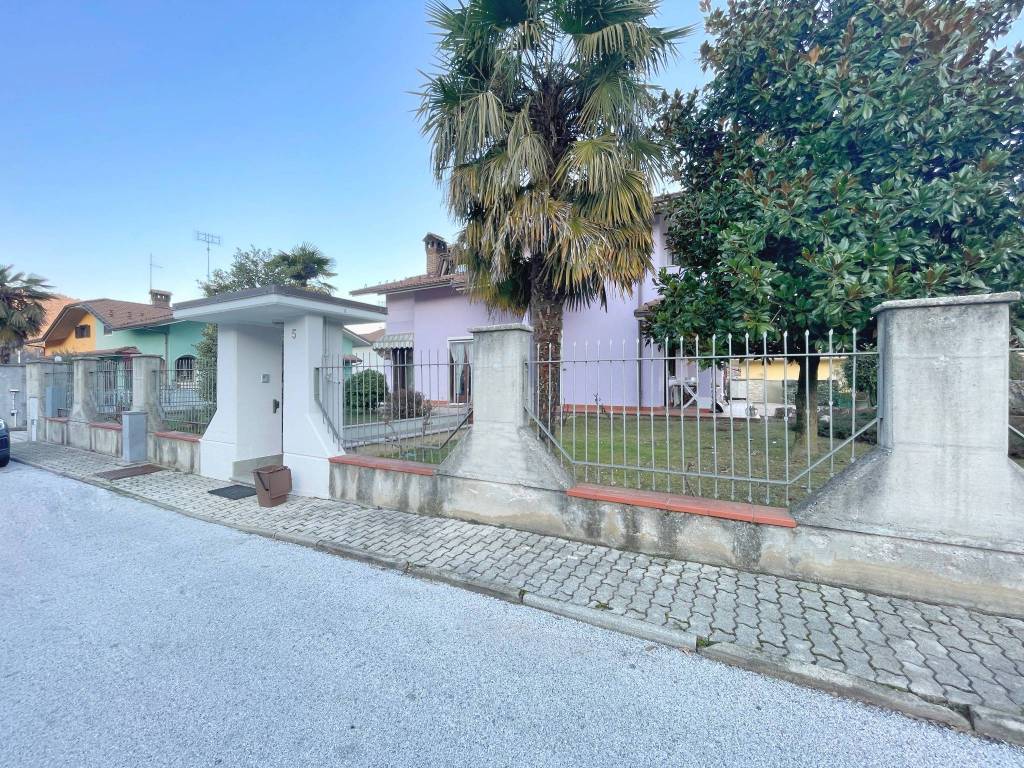 Villa a Borgo san dalmazzo in Via Generale Carlo Alberto Dalla Chiesa - Foto 3