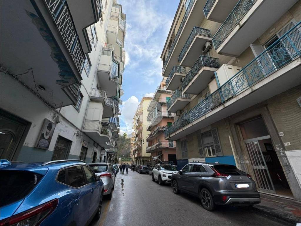 Appartamento a Castellammare di stabia in Via Claudio Galeno, 82 - Foto 2