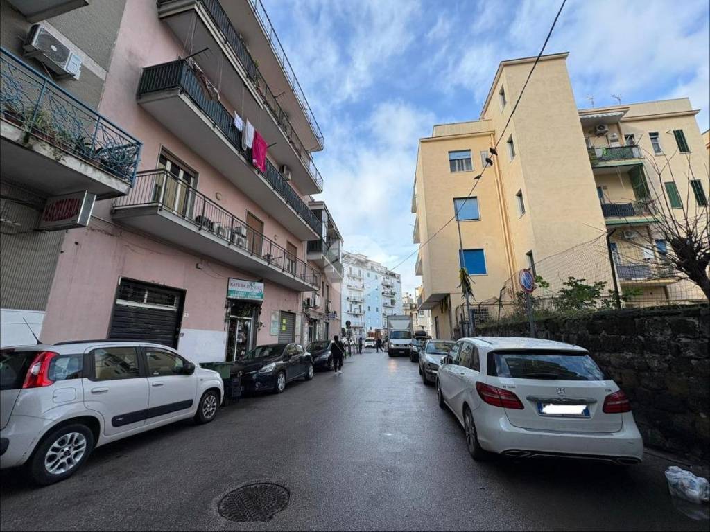 Appartamento a Castellammare di stabia in Via Claudio Galeno, 82 - Foto 3