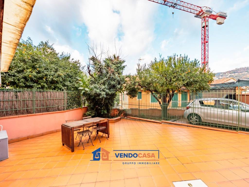 Appartamento a Varazze in Via Dario Ravano, 16 - Foto 2