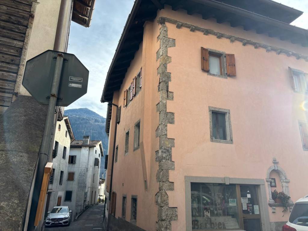 Appartamento a Sutrio in Via Roma, 45 - Foto 2