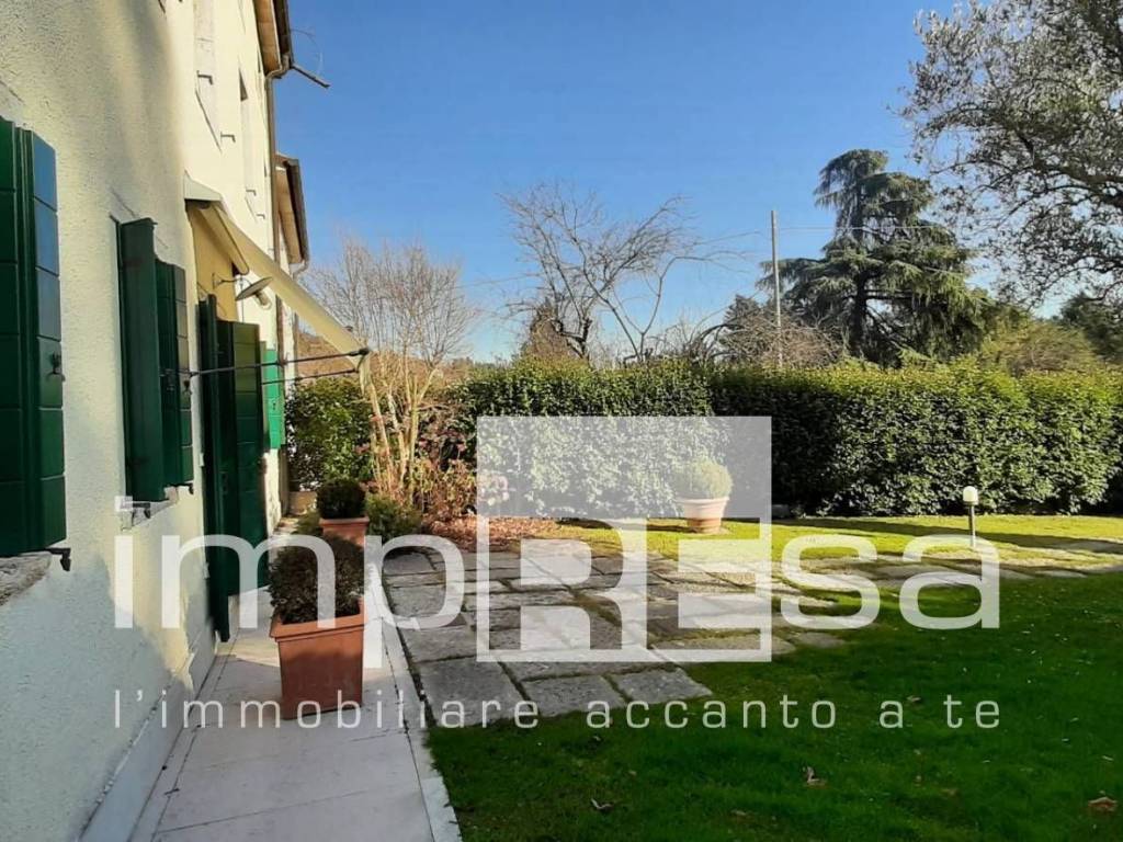 Villa a Cavaso del tomba in VIA BASTIA - Foto 3
