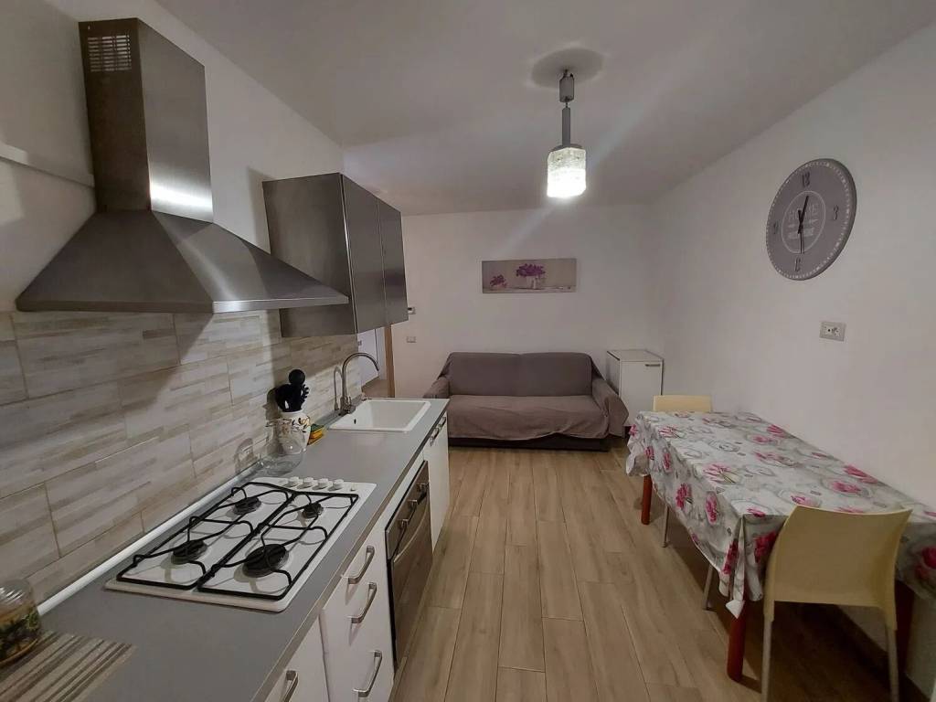 Appartamento a Ladispoli in Via Napoli - Foto 3